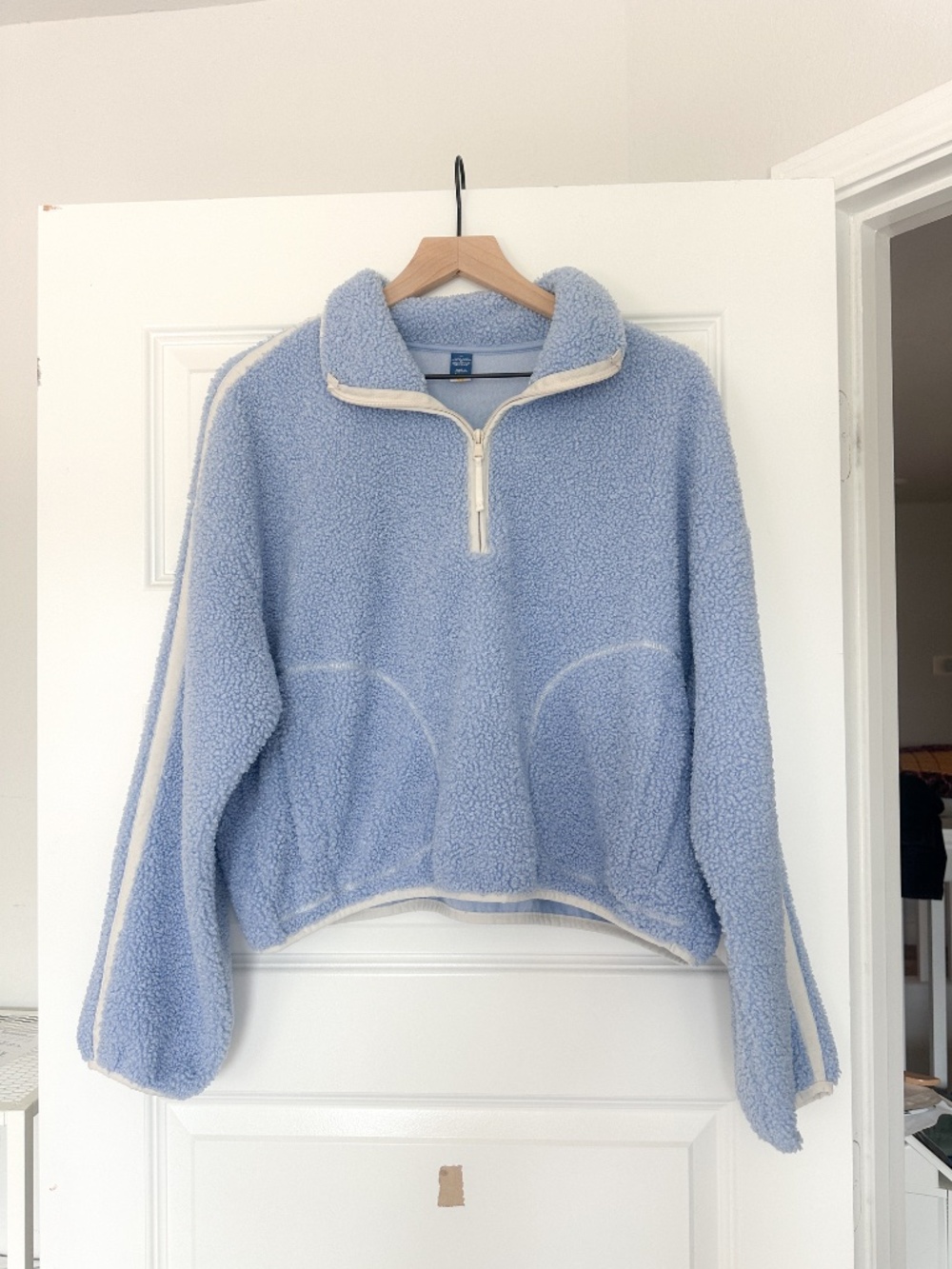 Old Navy Medium Periwinkle Blue Sherpa Teddy Fleece Half Zip Pullover.